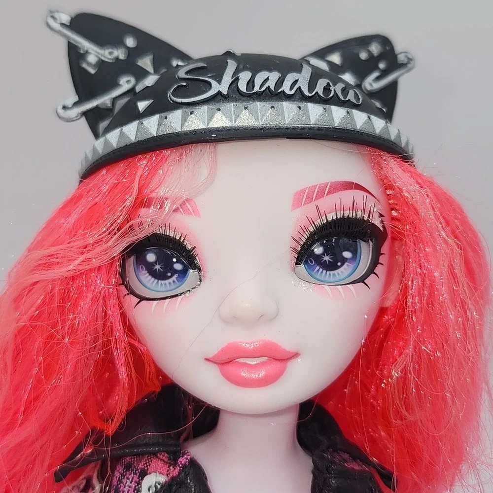 Shadow High Rainbow Vision  Mara‎ Pinkett Doll with Pink Hair and Outfit